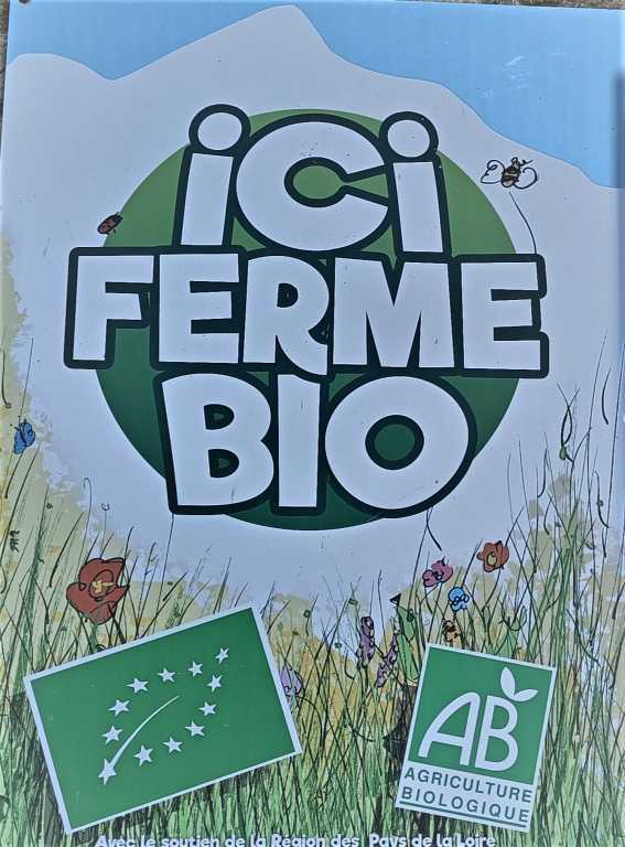 FERME BIOLOGIQUE  Vern d'Anjou entre Segr et Angers 